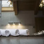 غولدن غابا بنتهاوس 1